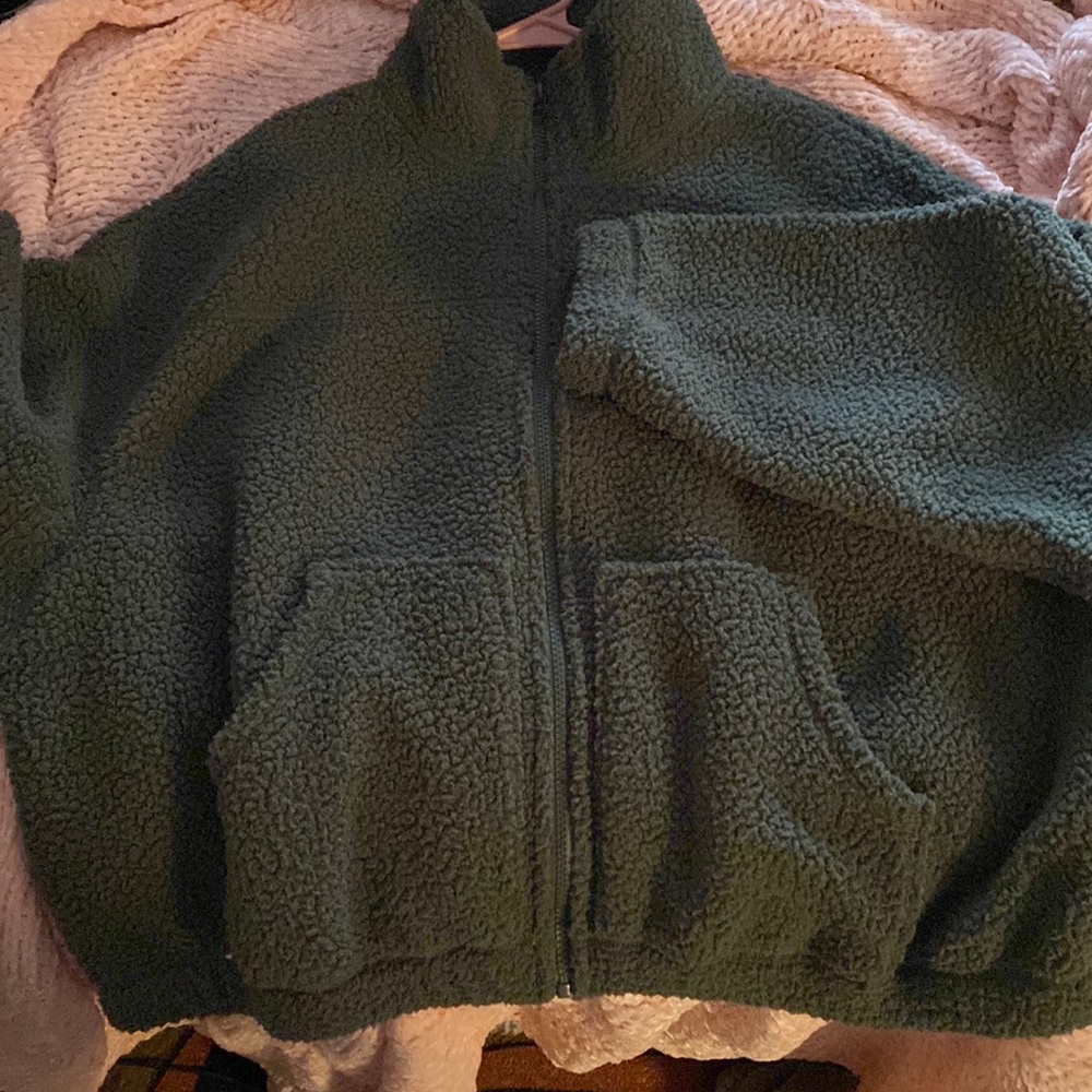 Old navy Sherpa zip cropped